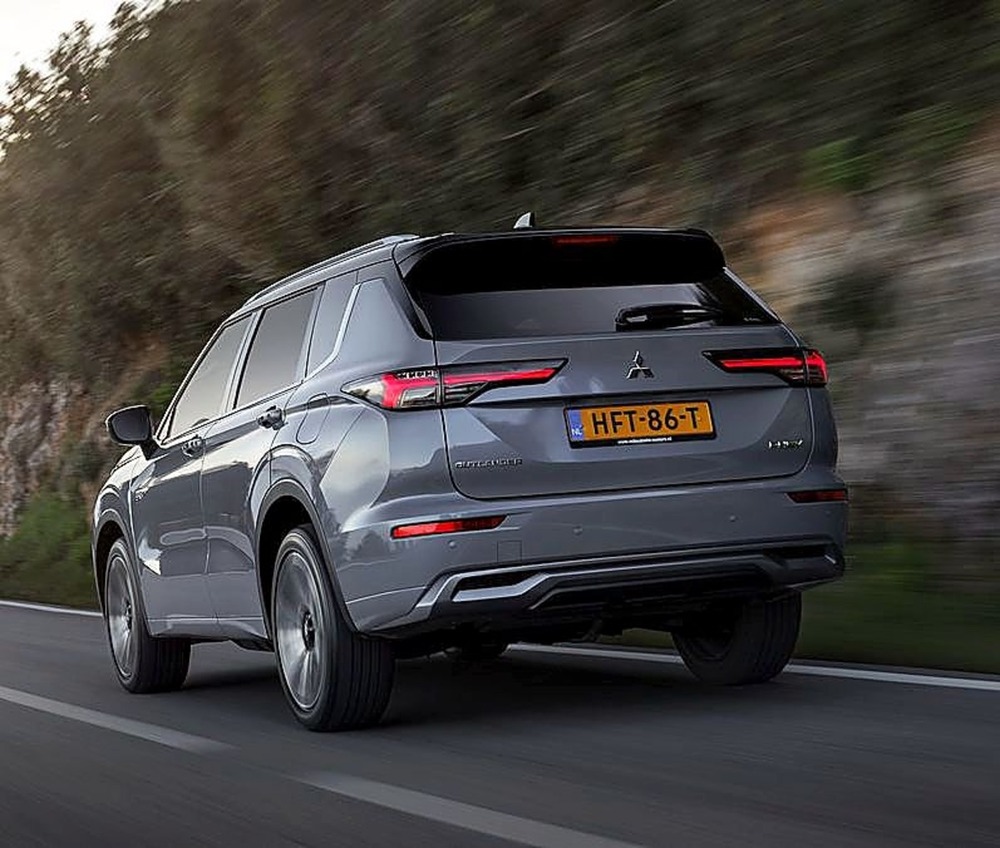El sofisticado Outlander Phev llega a Europa