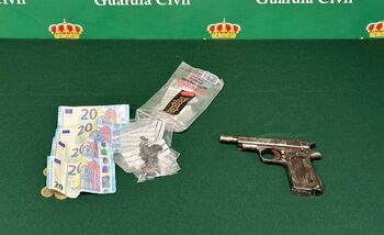Detenidos en Mutilva por tenencia ilícita de armas y drogas
