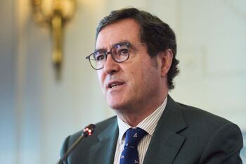 Trabajo quiere reducir la jornada laboral con o sin la patronal