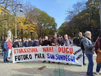 UGT espera alternativas viables para Sunsundegui y BSH