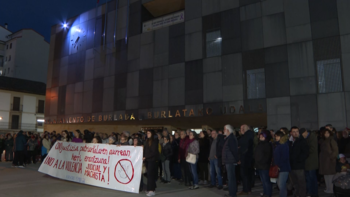 Rechazo a la rebaja de pena al hombre que violó a una menor
