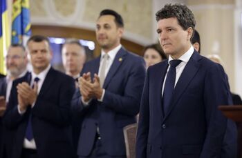 El Constitucional rumano confirma a Dan como presidente