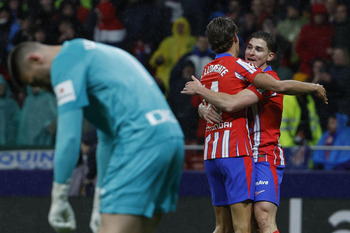 El Atlético de Madrid sí agarra de momento el liderato
