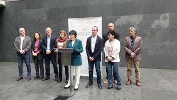 Adolfo Araiz (EH Bildu) entra a la Mesa del Parlamento