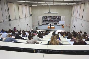 Aprobada la OPE con 1.125 plazas en Administración y Salud