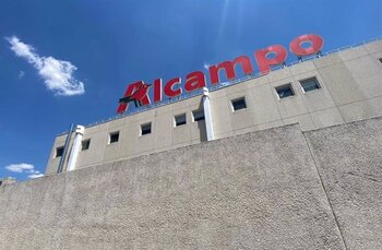 Alcampo anuncia el cierre de 25 tiendas, afectará a Navarra