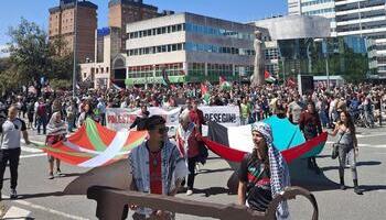 Una manifestación en Pamplona pide 