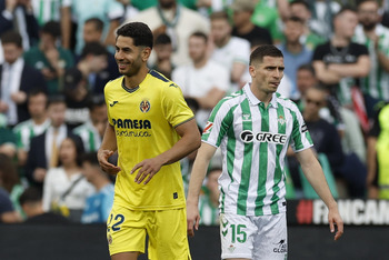 Ayoge castiga al Betis con la maldición del 'ex'